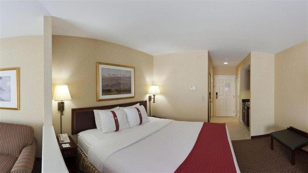 Holiday Inn Salem By Ihg Экстерьер фото