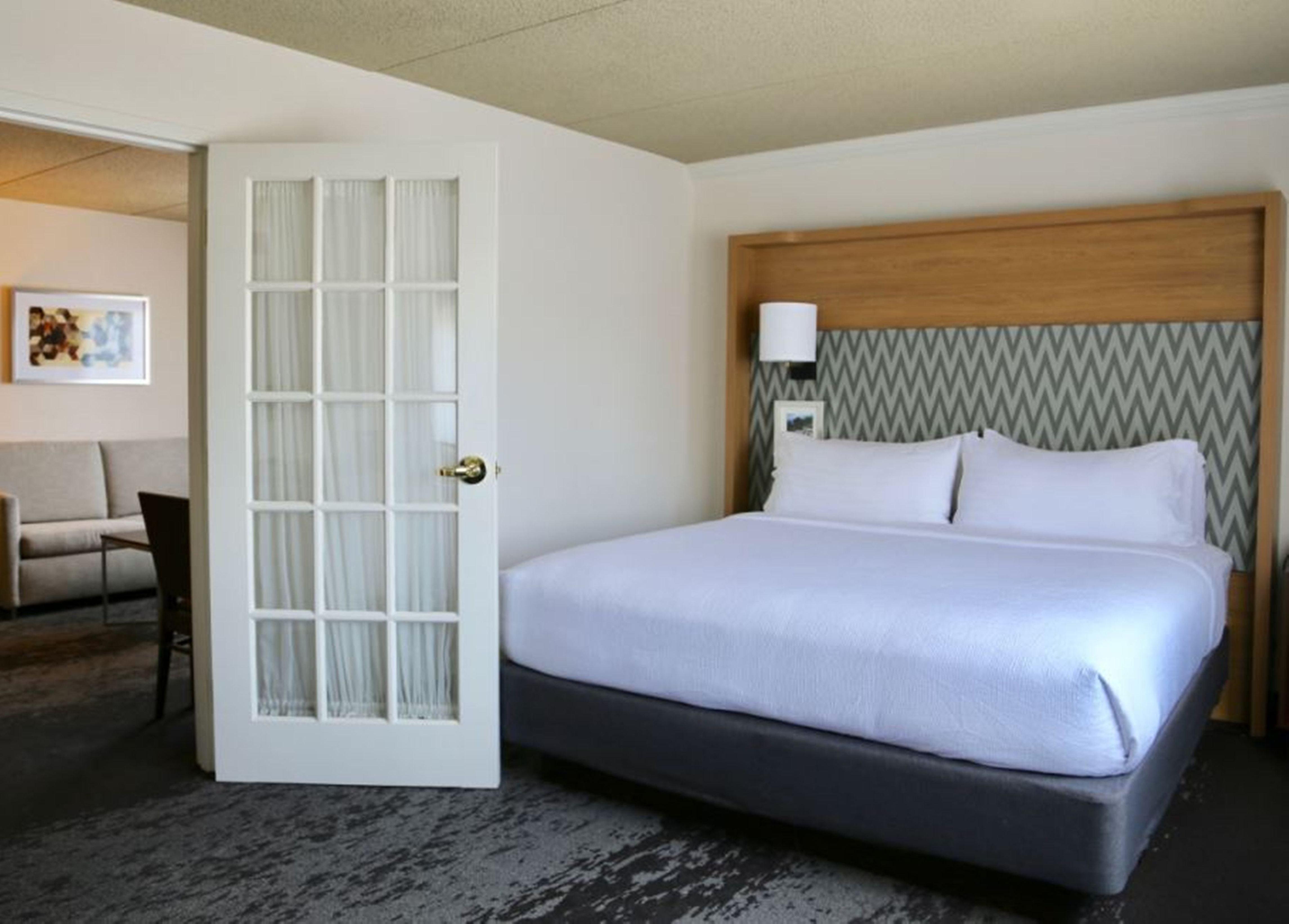 Holiday Inn Salem By Ihg Экстерьер фото