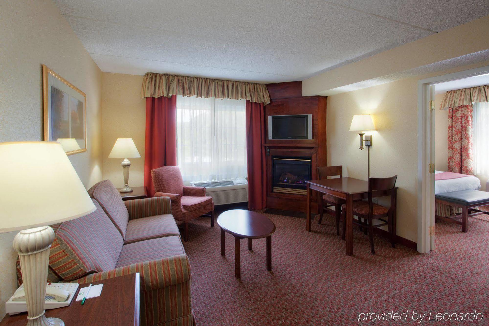 Holiday Inn Salem By Ihg Номер фото