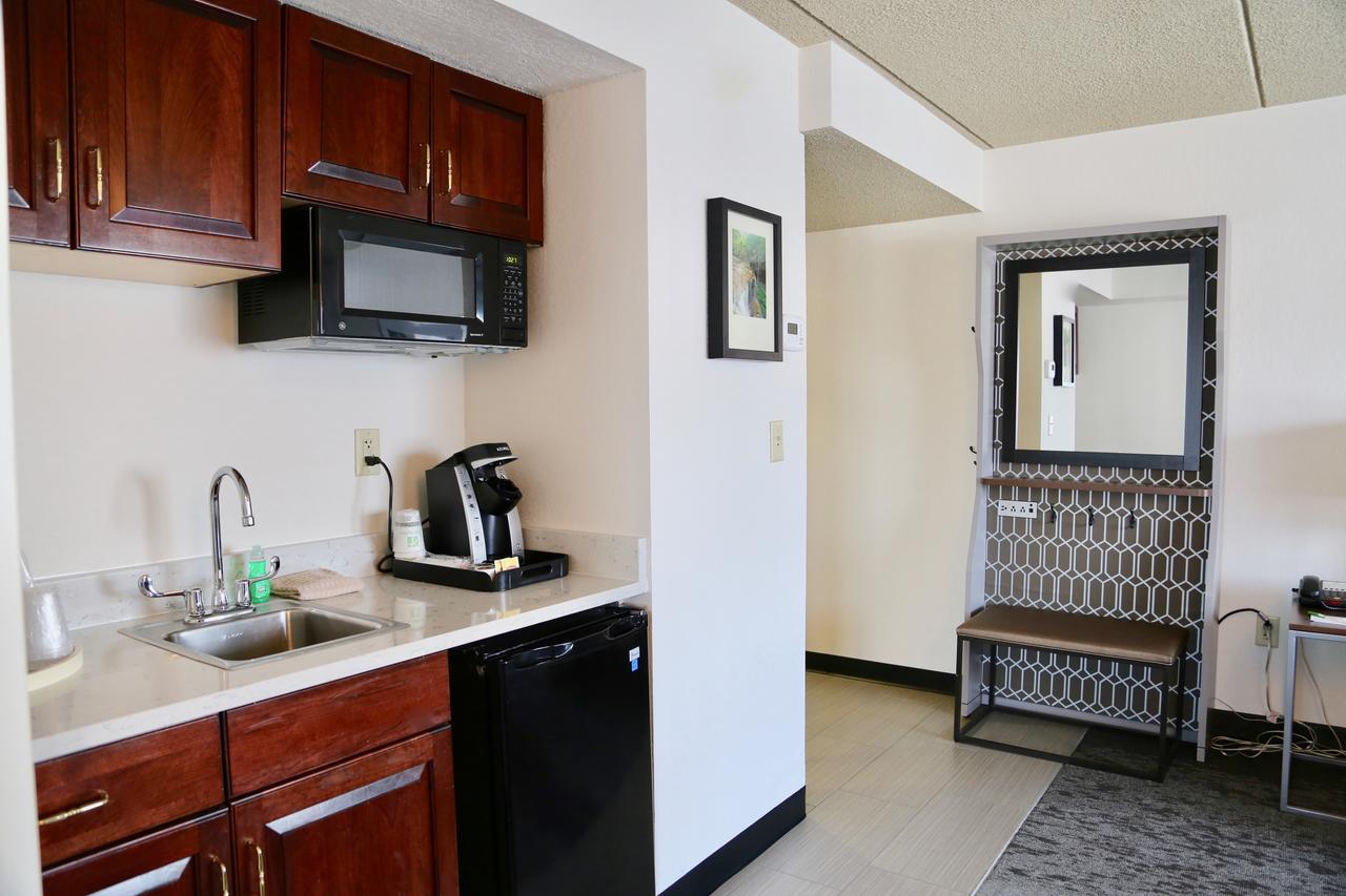 Holiday Inn Salem By Ihg Экстерьер фото