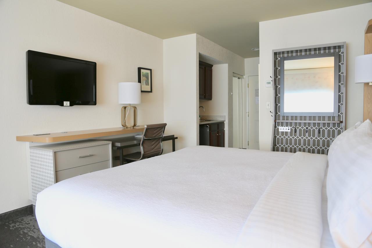 Holiday Inn Salem By Ihg Экстерьер фото