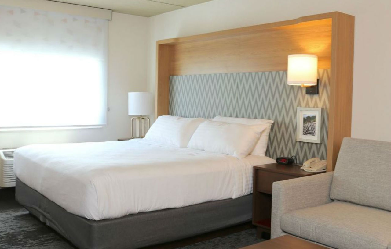 Holiday Inn Salem By Ihg Экстерьер фото